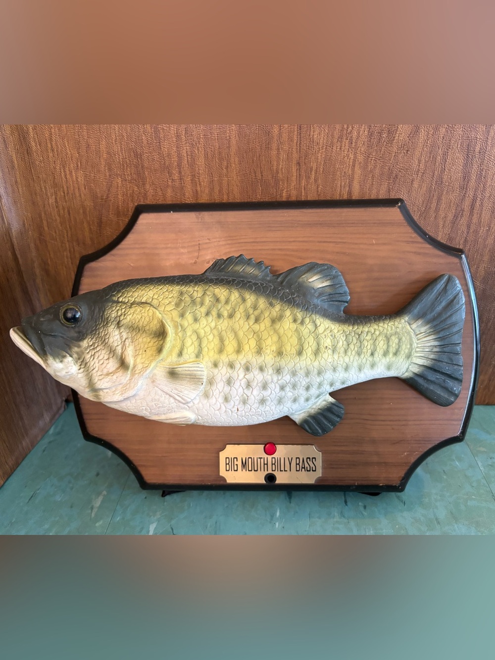 Big mouth Billy bass Singing Wall Fish 1999